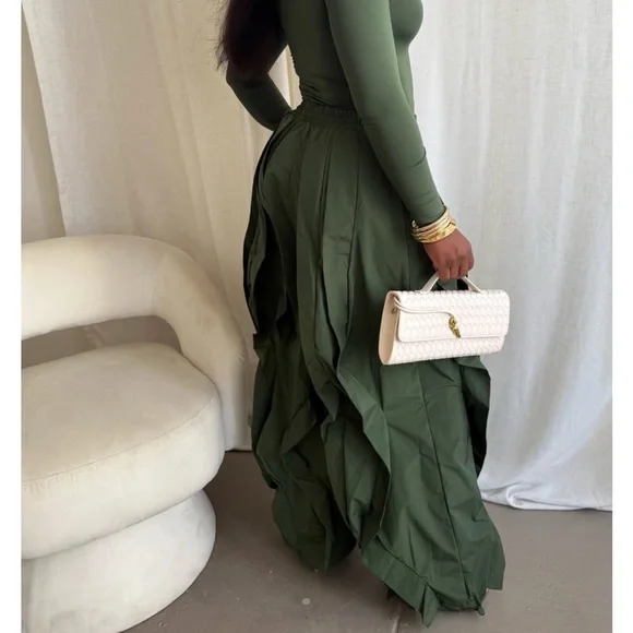 OLIVE GREEN Ruffled Pants - Picture 3 of 13